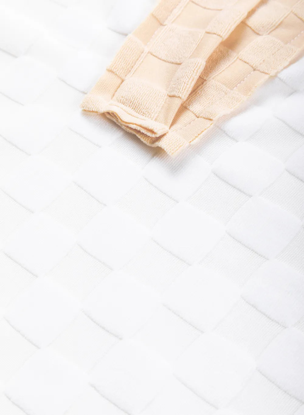 b7bf843a-89e6-4da1-a27d-b9a34d4a0c7f-Max